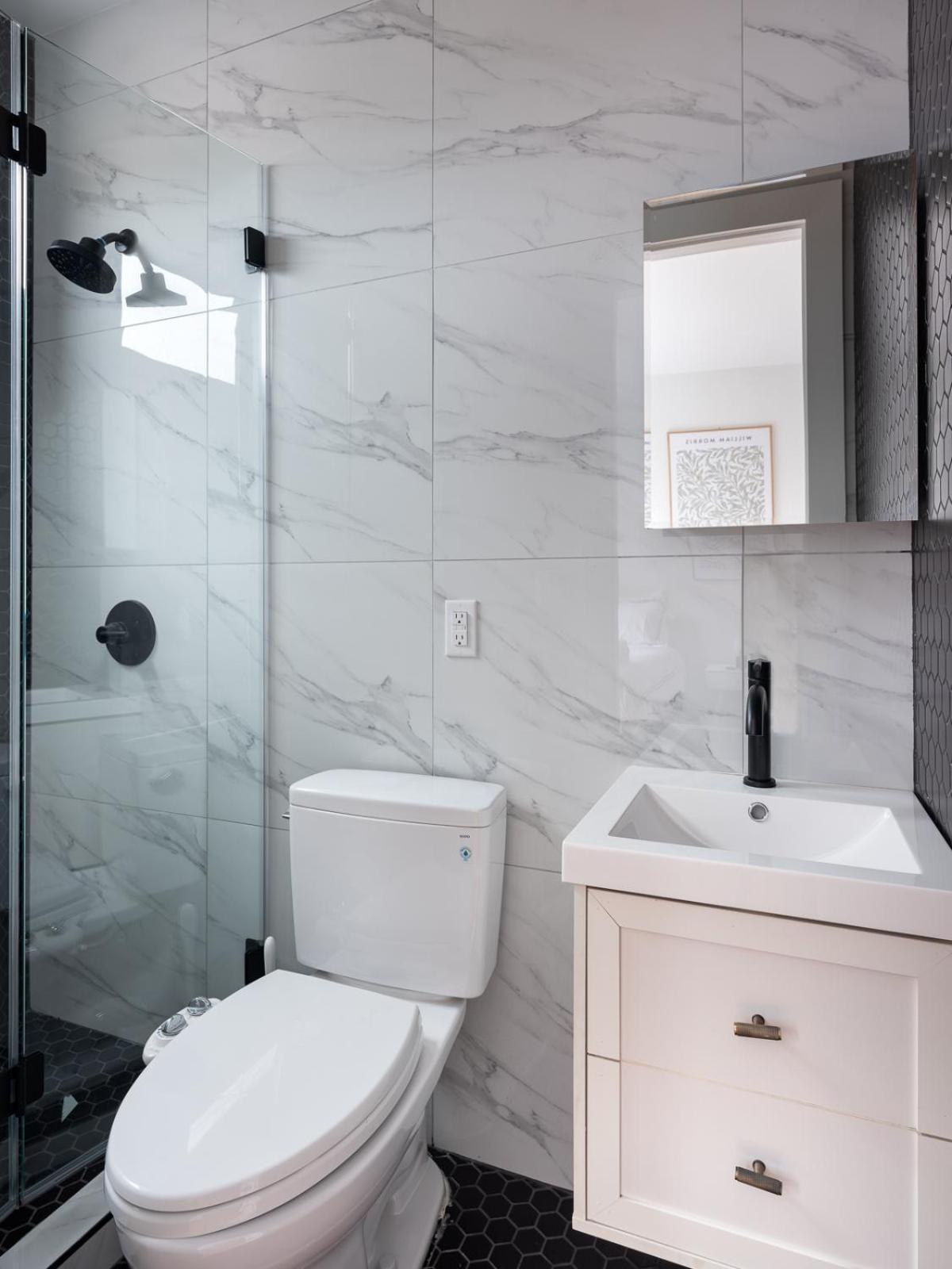 Three Bedroom Brooklynite Suite! New York Dış mekan fotoğraf